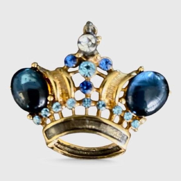 Crown Trifari Jewelry - Vintage Alfred Philipe Crown Trifari Cabochon Necklace Pendant Brooch.